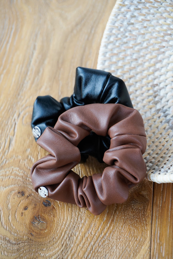 Scrunchie Lederoptik in Schwarz und Cognac